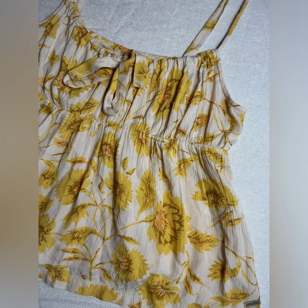 Volcom Sunflower Tank - Size Medium - Picture 2 of 4
